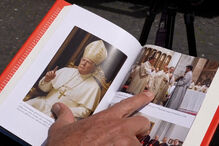 “Estamos muito indignados”: católicos no Vaticano reagem às declarações de Trump sobre o Papa Leão XIV 