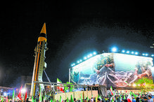 Irão exibe mísseis em desafio aos Estados Unidos