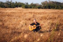 João Afonso lança 'Todo Tempo', disco com poemas de Gedeão, Sena, Craveirinha e Al Berto