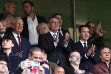 Marcelo Rebelo de Sousa e António José Seguro no jogo Sp. Braga-Friburgo