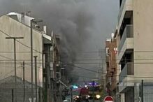 Dois homens e um agente da PSP feridos em incêndio num prédio em Espinho