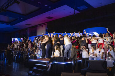 Profissionais do imobiliário reunidos no Zome Summit 2026, em Punta Umbría, Espanha