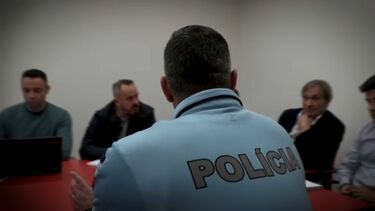 Autoridades distribuem-se pelo terreno e estudam percursos das claques antes de jogos considerados de alto risco