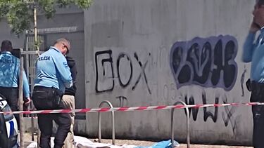 Monta em moto de amigo e morre a seguir em despiste em Almada