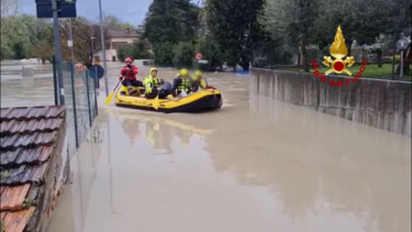 Chuvas intensas provocam cheias e danos no sul e centro de Itália 