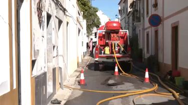 Incêndio urbano deixa prédio de três pisos parcialmente destruído em Montargil