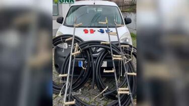 Dois homens foram detidos em flagrante a furtar cabos de telecomunicações  