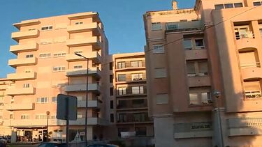 Canalizador perde equilíbrio e cai de prédio de sete andares nas Caldas da Rainha 