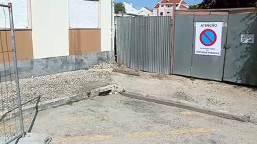 Dois jovens feridos após serem baleados no Montijo