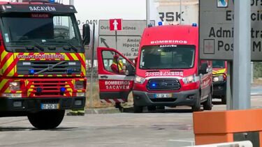 Incêndio deflagra em fábrica em Santa Iria de Azóia