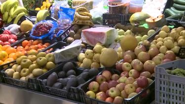 Subida dos preços do cabaz alimentar sentida por comerciantes e clientes no mercado municipal de Beja
