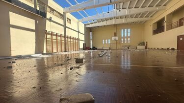 Vento forte arranca telhado do quartel dos Bombeiros de São Brás de Alportel