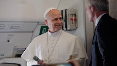 "Continuarei a manifestar-me veementemente contra a guerra”: Papa Leão XIV responde a críticas de Donald Trump 