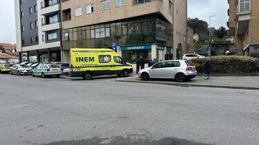 Homem assalta banco e leva dinheiro e joias em Vila Nova de Gaia