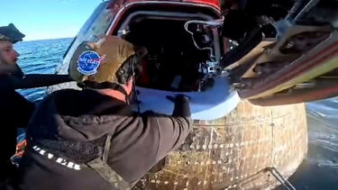 O momento emocionante em que foi aberta a cápsula Integrity e os astronautas foram vistos pela primeira vez  