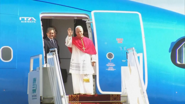 Papa Leão XIV chega aos Camarões para segunda etapa da visita a África  