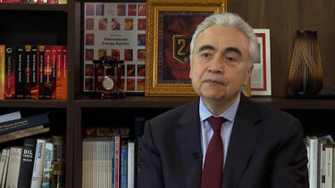 Agência Internacional de Energia alerta que Europa tem “combustível de aviação para cerca de 6 semanas”