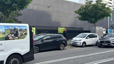 Greve condiciona escolas e saúde no distrito do Porto