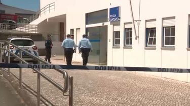Jovem esfaqueia agente em esquadra da PSP em Leiria