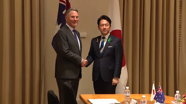 Austrália e Japão assinam acordo para entrega de novos navios de Guerra