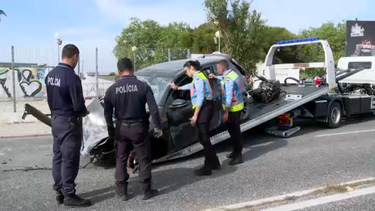 Acidente na Avenida Marginal provoca três feridos graves