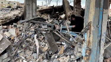 Residentes do sul do Líbano encontram casas destruídas no regresso após seis semanas de guerra