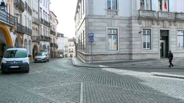 Estudante universitário de 20 anos brutalmente agredido por grupo em Évora