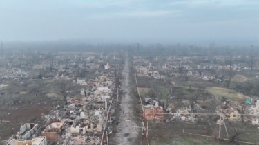 Imagens aéreas mostram devastação da cidade ucraniana de Chasiv Yar após meses de ataques russos  