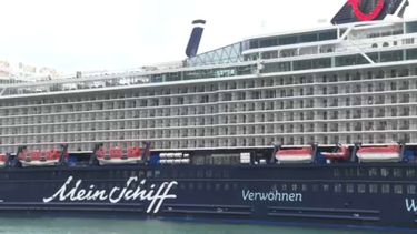 Bebé de dois anos em estado grave após queda de três metros em cruzeiro no Funchal