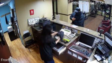 Assalto insólito a hotel nos EUA termina com rececionista colaborativa e um agradecimento do ladrão