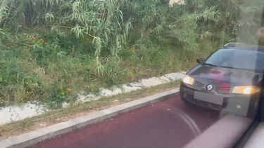 Imagens mostram carro a circular na via exclusiva ao Metro do Mondego em Coimbra