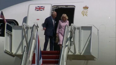 Rei Carlos III chega aos EUA para visita de Estado