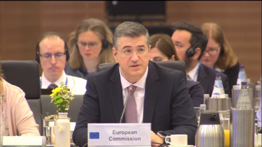 “Podem fazer planos para este verão”: UE apela a que não se cancelem viagens devido à crise dos combustíveis