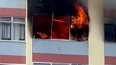 Alguns moradores de edifício que incendiou na Amadora e deixou 12 pessoas feridas ainda não podem regressar a casa