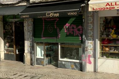 A ourivesaria assaltada em plena Praça da Figueira, na Baixa