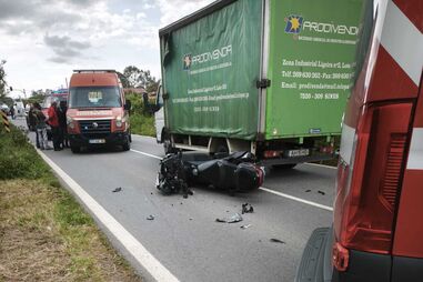 Homem morre em colisão entre automóvel e motociclo no concelho de Santiago do Cacém