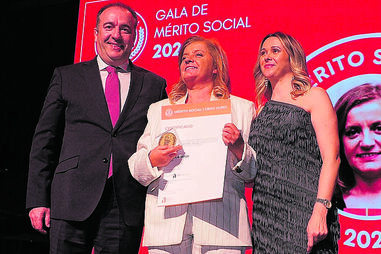 Tânia Laranjo recebeu ontem a medalha em Águeda 