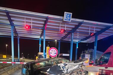 Despiste na A42 em Felgueiras fere gravemente condutor, com viatura destruída e vítima hospitalizada