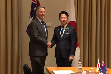 Austrália e Japão assinam acordo para entrega de novos navios de Guerra