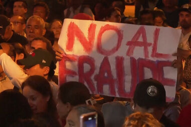 Caos nas urnas: atrasos geram dúvidas nas eleições presidenciais no Peru