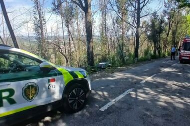 Acidente entre quatro carros causa 11 feridos em Felgueiras