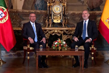 António José Seguro teve encontro com Felipe VI em Madrid seguido de almoço com a presença de Sánchez