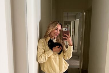 Há uma nova felina na vida de Helena Coelho. Conheça a pequena Olívia