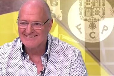 CMTV mostra áudio verdadeiro do momento viral em que telemóvel de comentador interrompe relato do Sporting-AVS