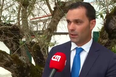 “Falta de humanidade”: Presidente da câmara de Óbidos reage à notícia que dá conta que mulheres maltratavam idosos em lar