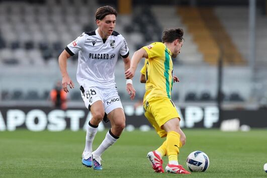 Vitória de Guimarães regressa aos triunfos com goleada por 5-0 ao Tondela