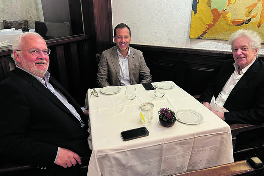 Convívio de sportinguistas no restaurante Gambrinus, em Lisboa