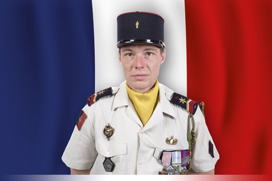 Macron anuncia morte de militar francesa em ataque do Hezbollah no Líbano 