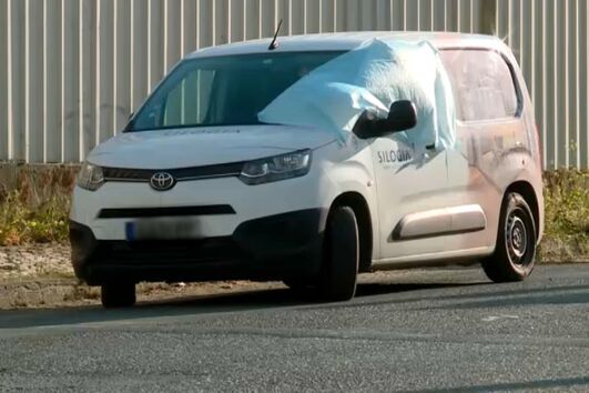 Homem encontrado morto dentro de uma carrinha em Camarate