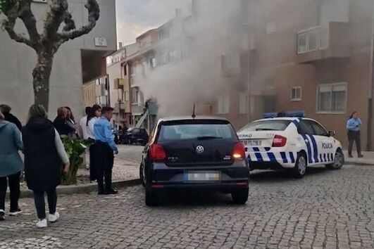 Dois homens e um agente da PSP feridos em incêndio num prédio em Espinho